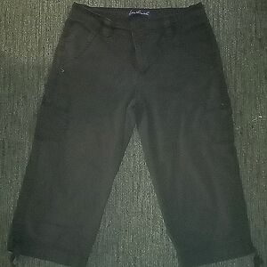 Gloria Vanderbilt Capri size 8
